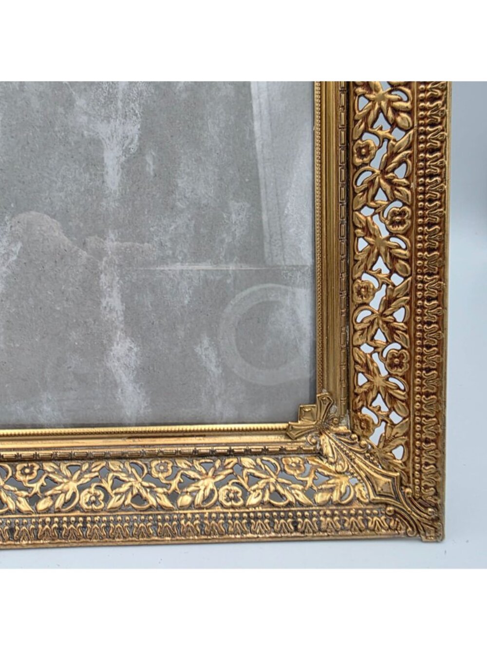 Antique Gold Tone Ornate Floral Design Picture Frame 8x10" Hollywood Regency - Picture 4 of 10